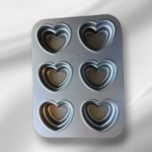 Cake Boss 6 Individual Heart Baking Pan